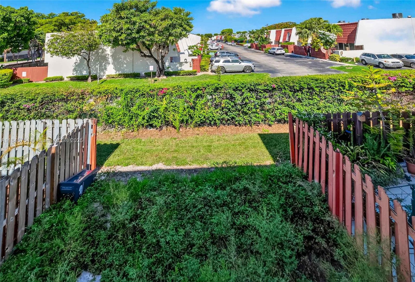 TARACOMA TOWNHOMES CONDO - Residential