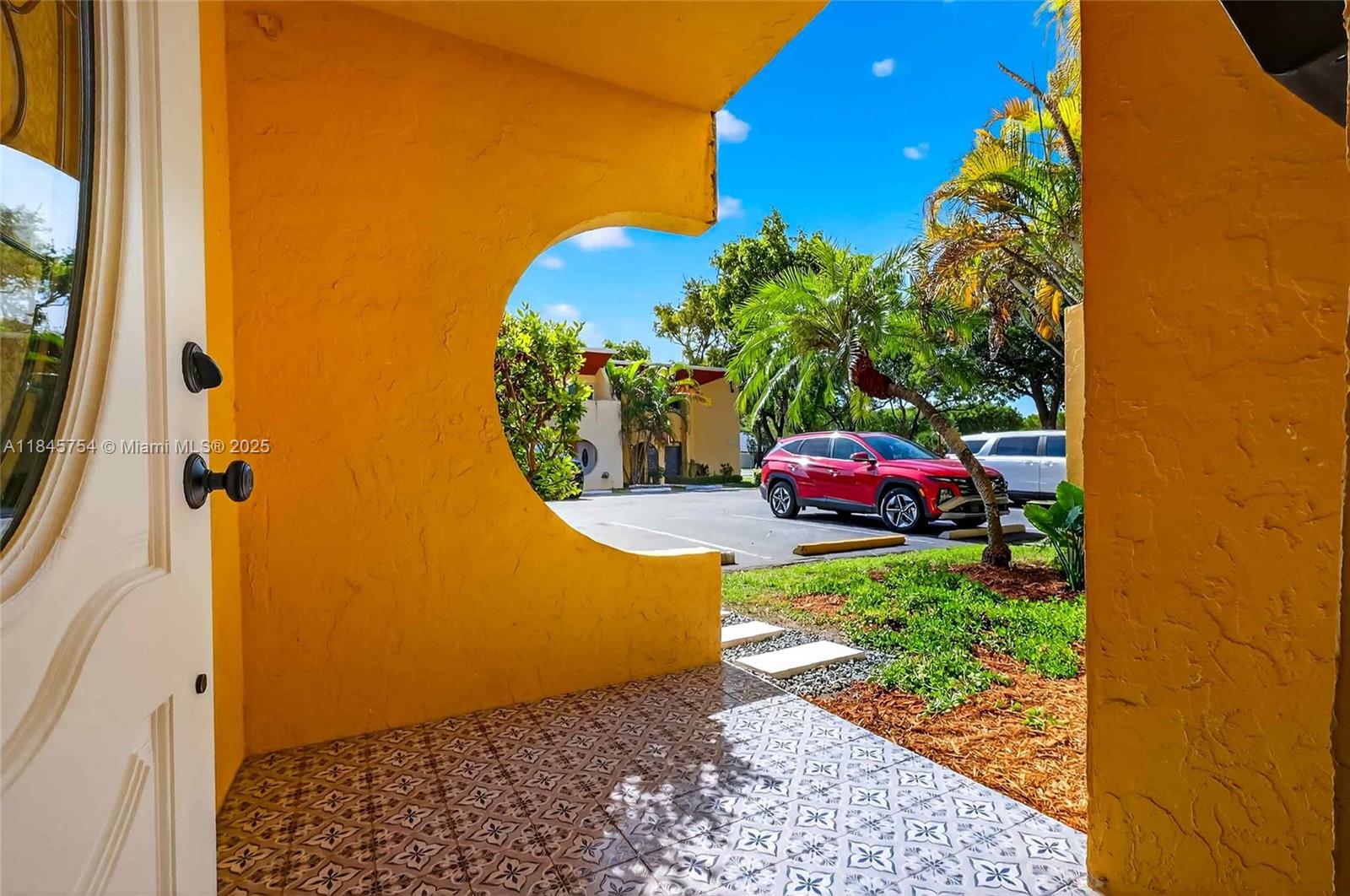 TARACOMA TOWNHOMES CONDO - Residential