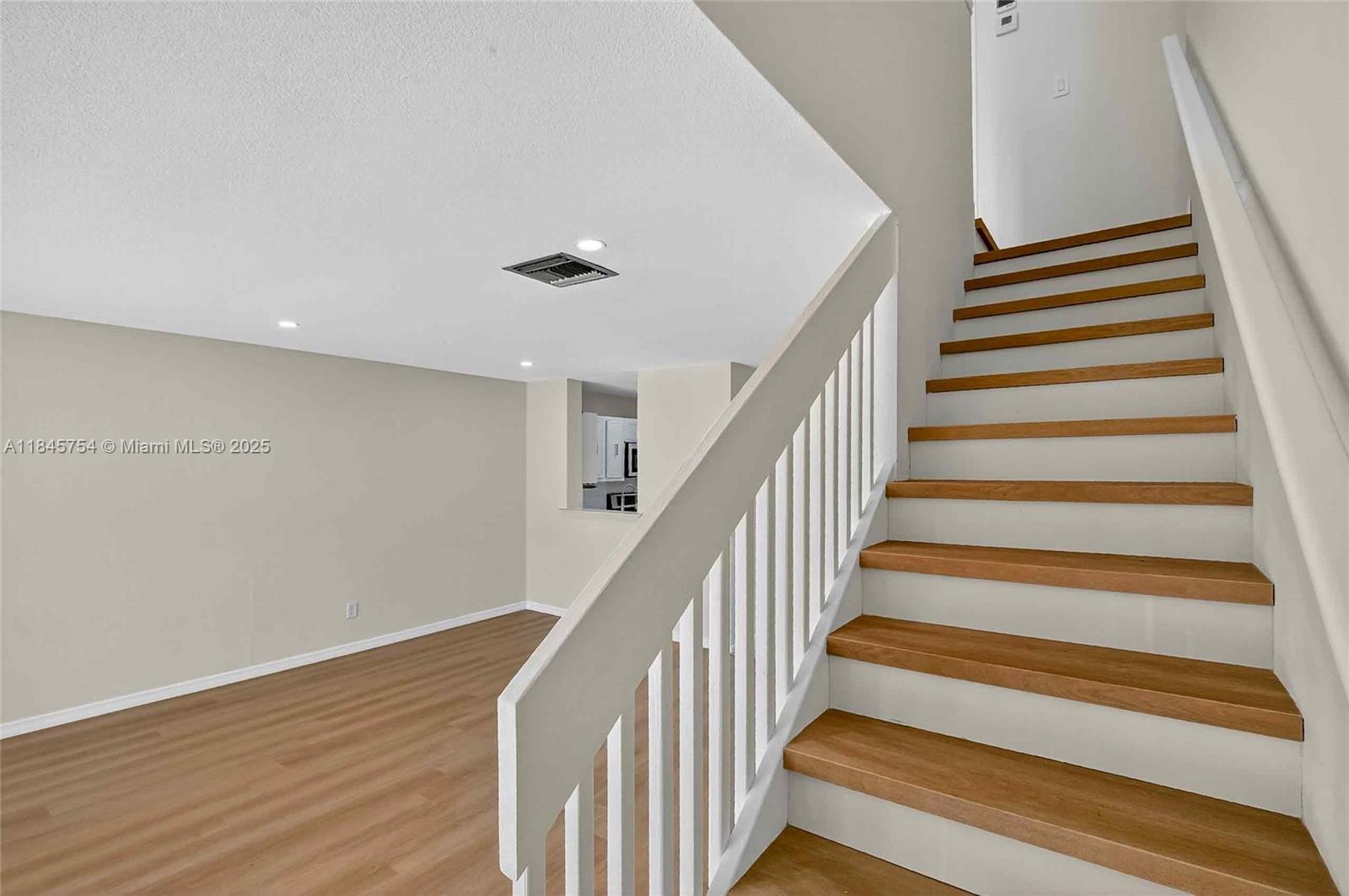 TARACOMA TOWNHOMES CONDO - Residential