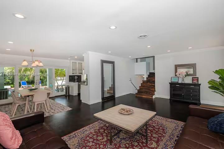 GARDEN ESTATES - Residential