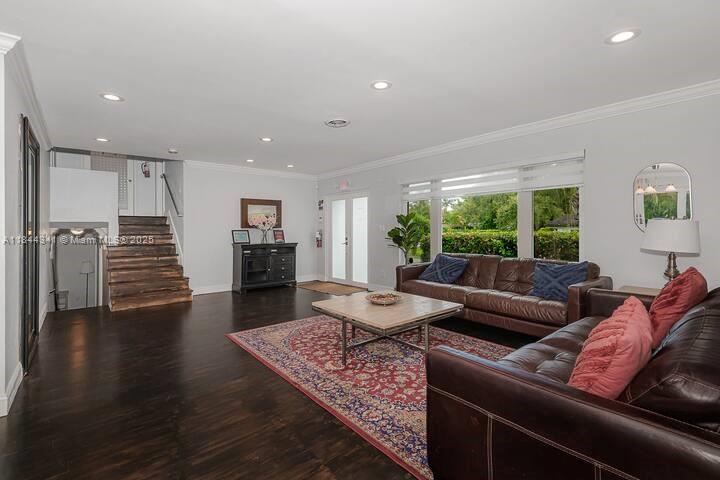 GARDEN ESTATES - Residential