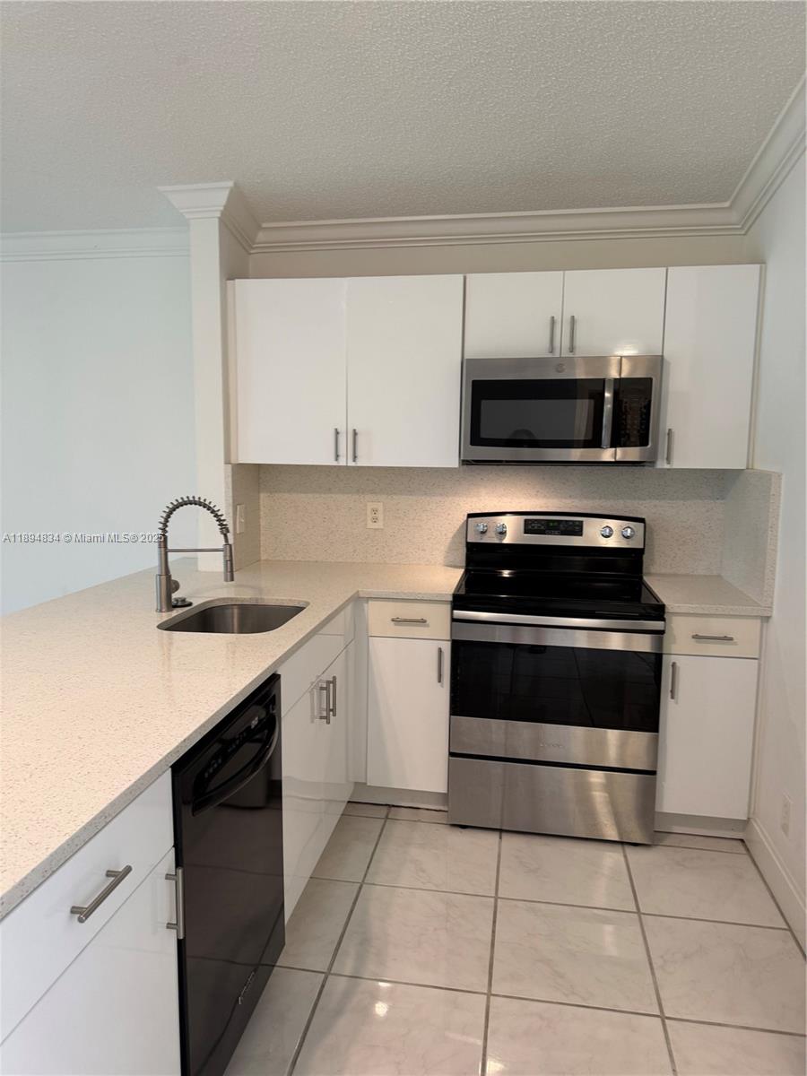 TIMBERWALK SEC 1 - Residential Lease