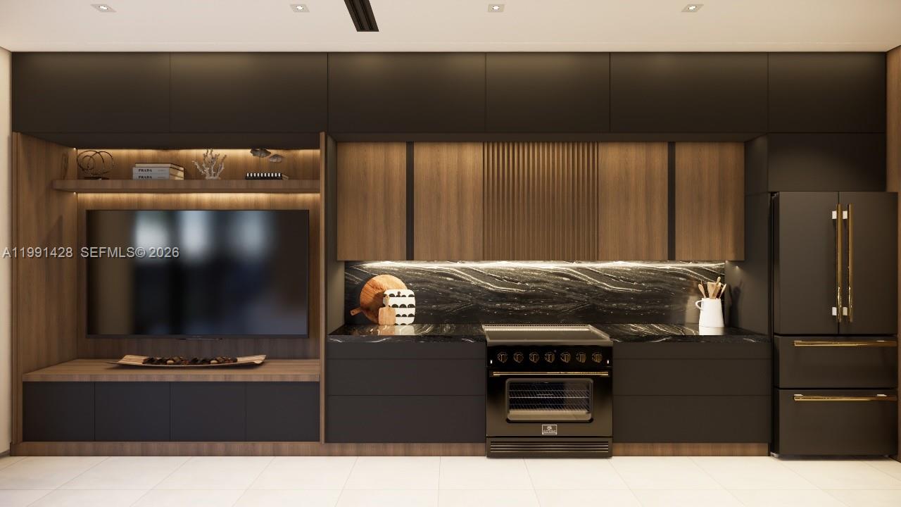 SILVER BLUFF - Residential