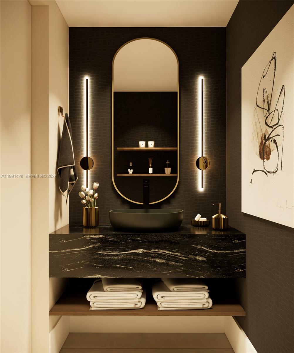 SILVER BLUFF - Residential