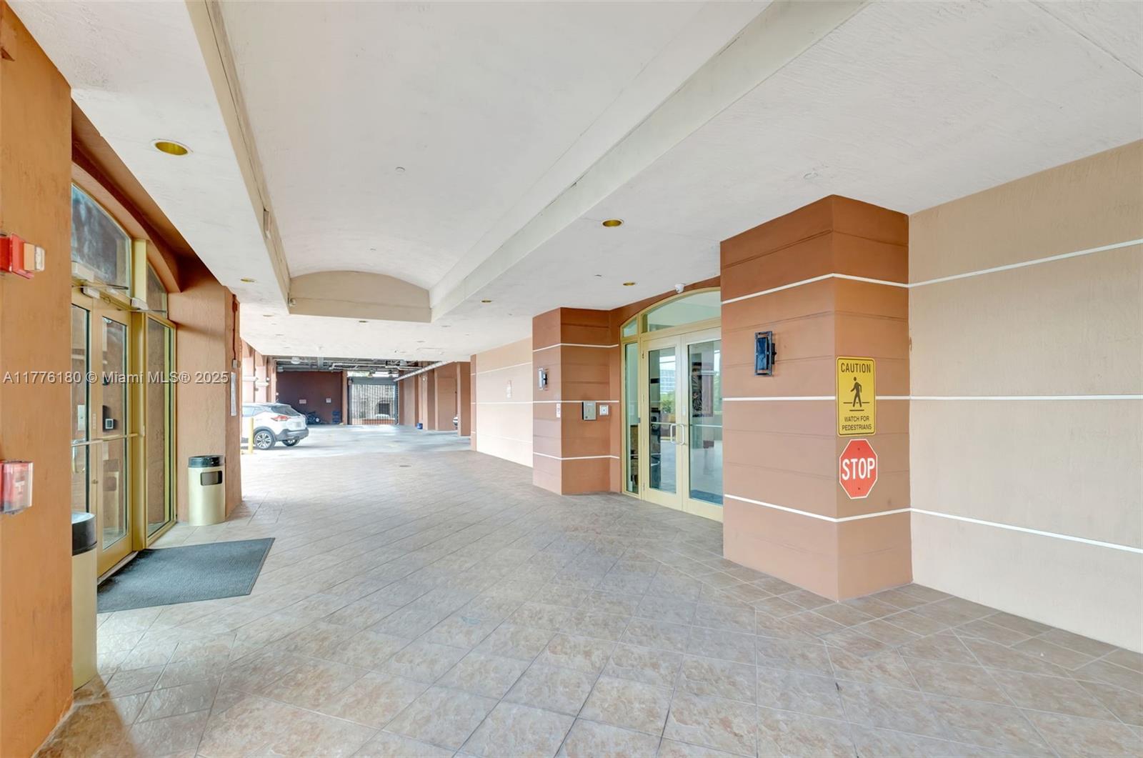 2280 SW 32nd Ave 305