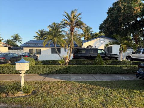 Townhomes and Villas with Garages For Sale in Miami-Dade County, FL 21 15022 SW 67th Ln Miami FL 33193