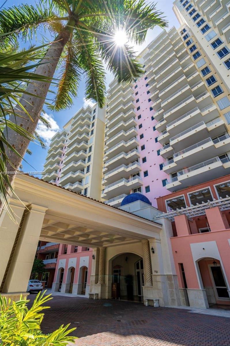 CLUB TOWER THREE CONDO - Residential Lease