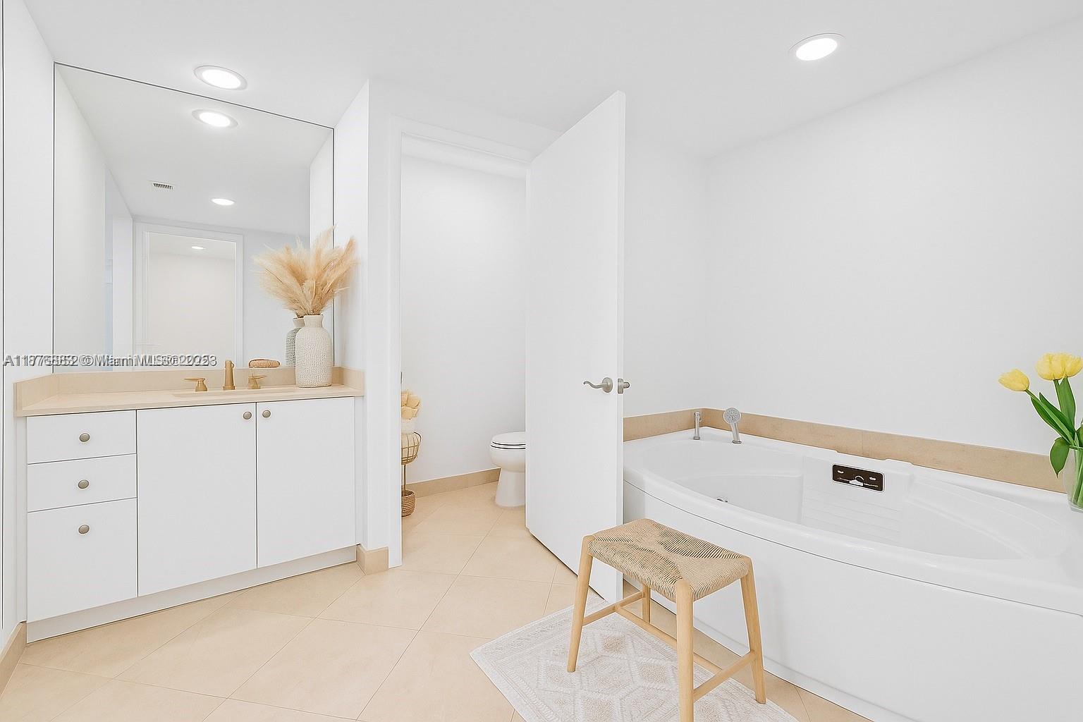 CLUB TOWER THREE CONDO - Residential Lease