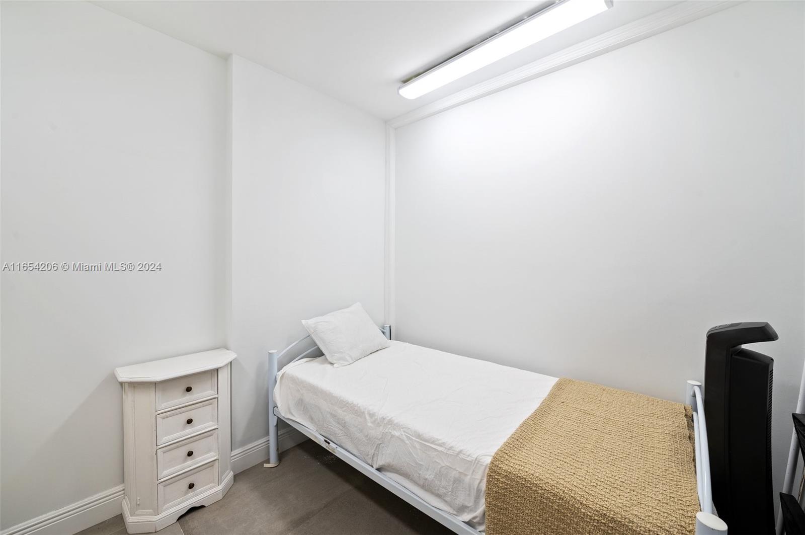 GROVE ISLE CONDO - Residential