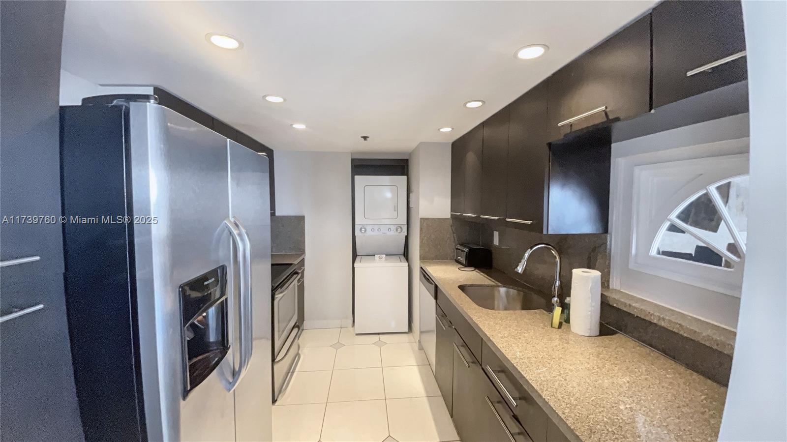 1717 N Bayshore Dr B-4157