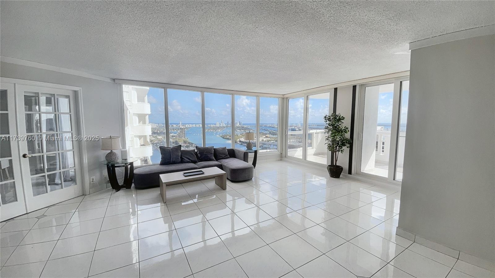 1717 N Bayshore Dr B-4157