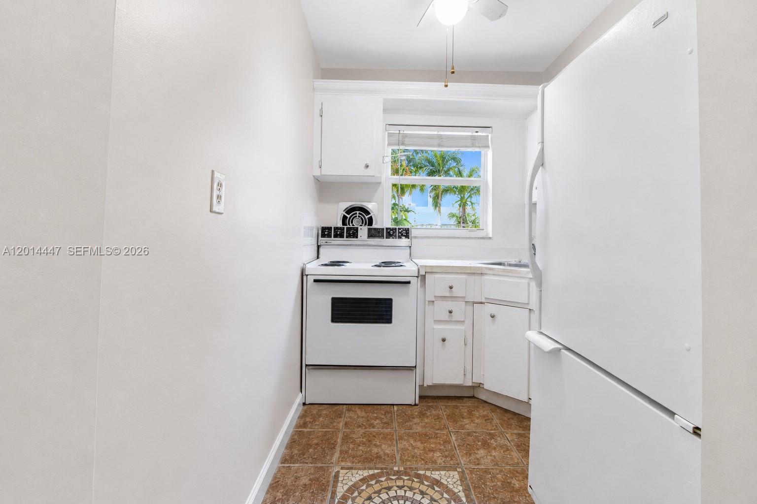 GATEWAY ARMS CONDO - Residential
