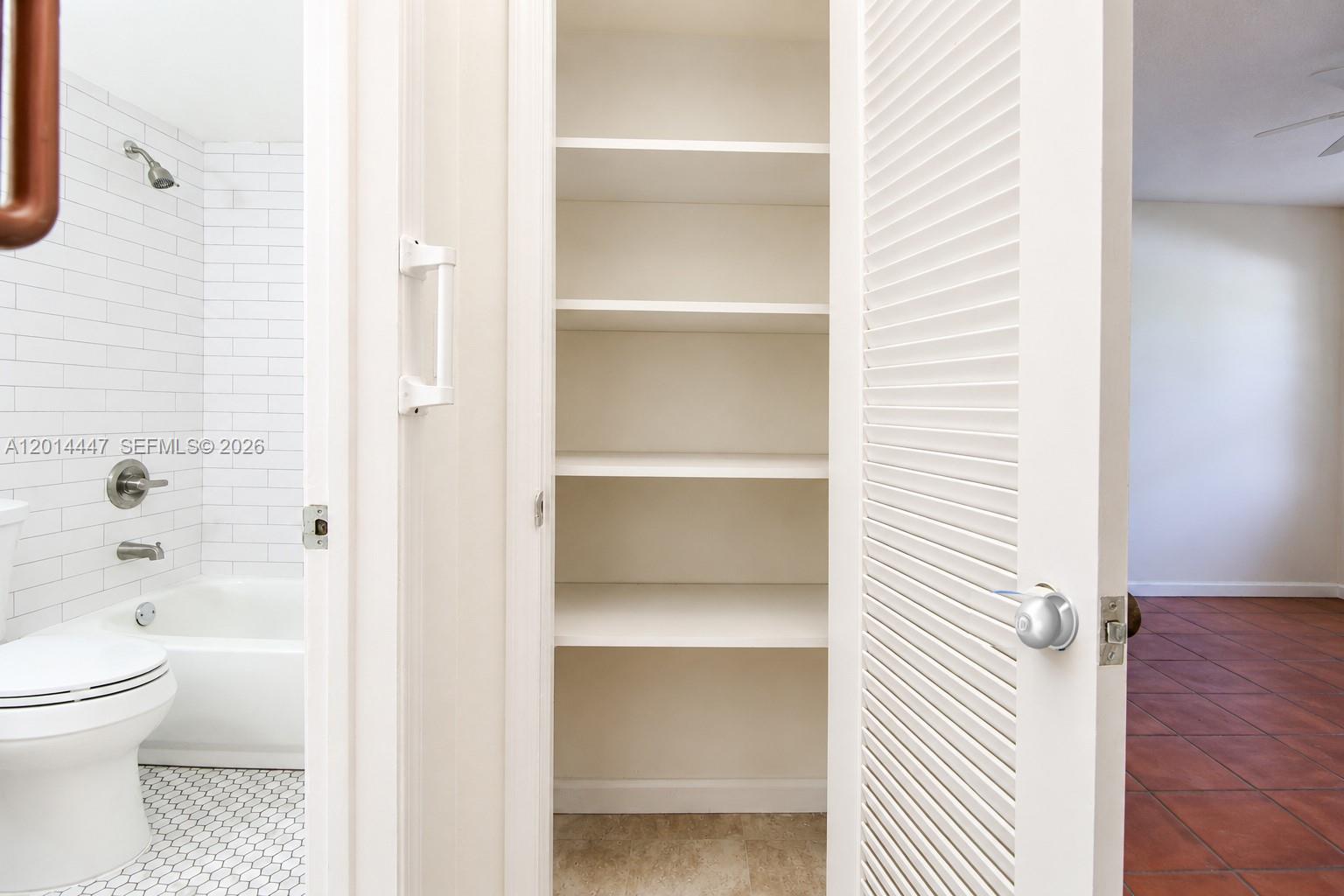 GATEWAY ARMS CONDO - Residential