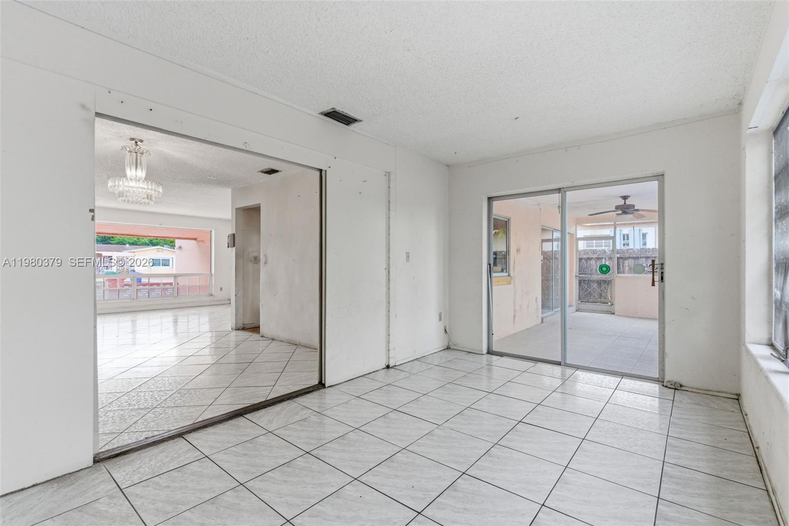 MIRAMAR PARK FOURTH ADD - Residential