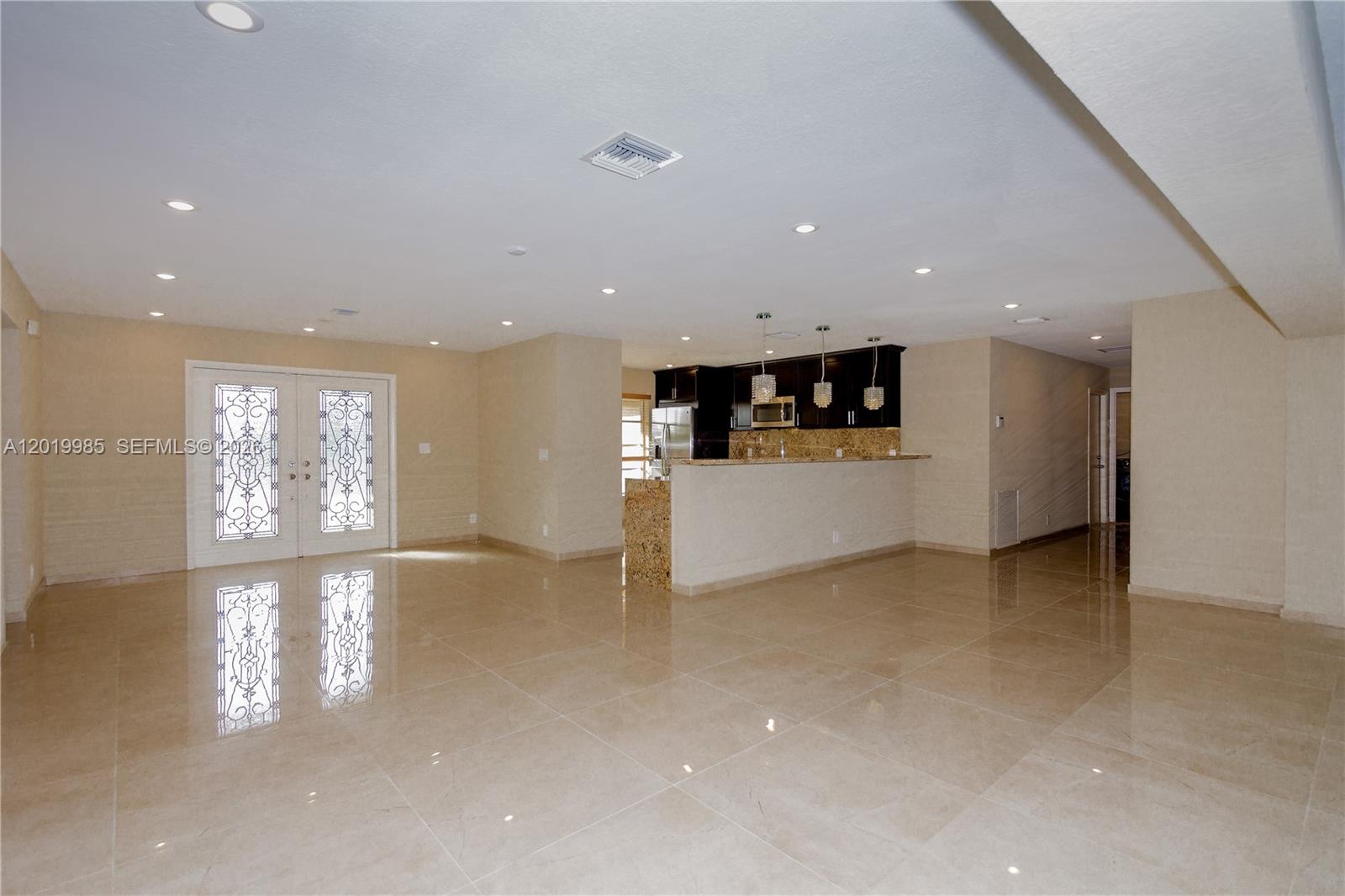 BONAVENTURE LAKES - Residential