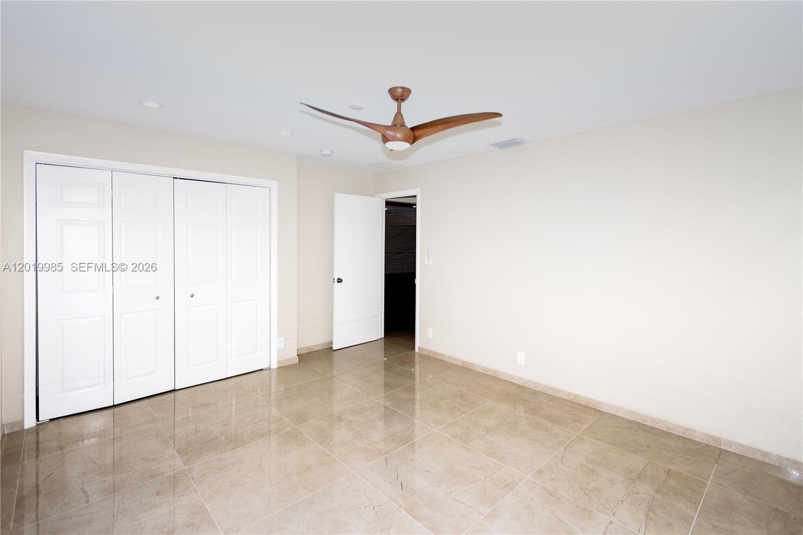 BONAVENTURE LAKES - Residential