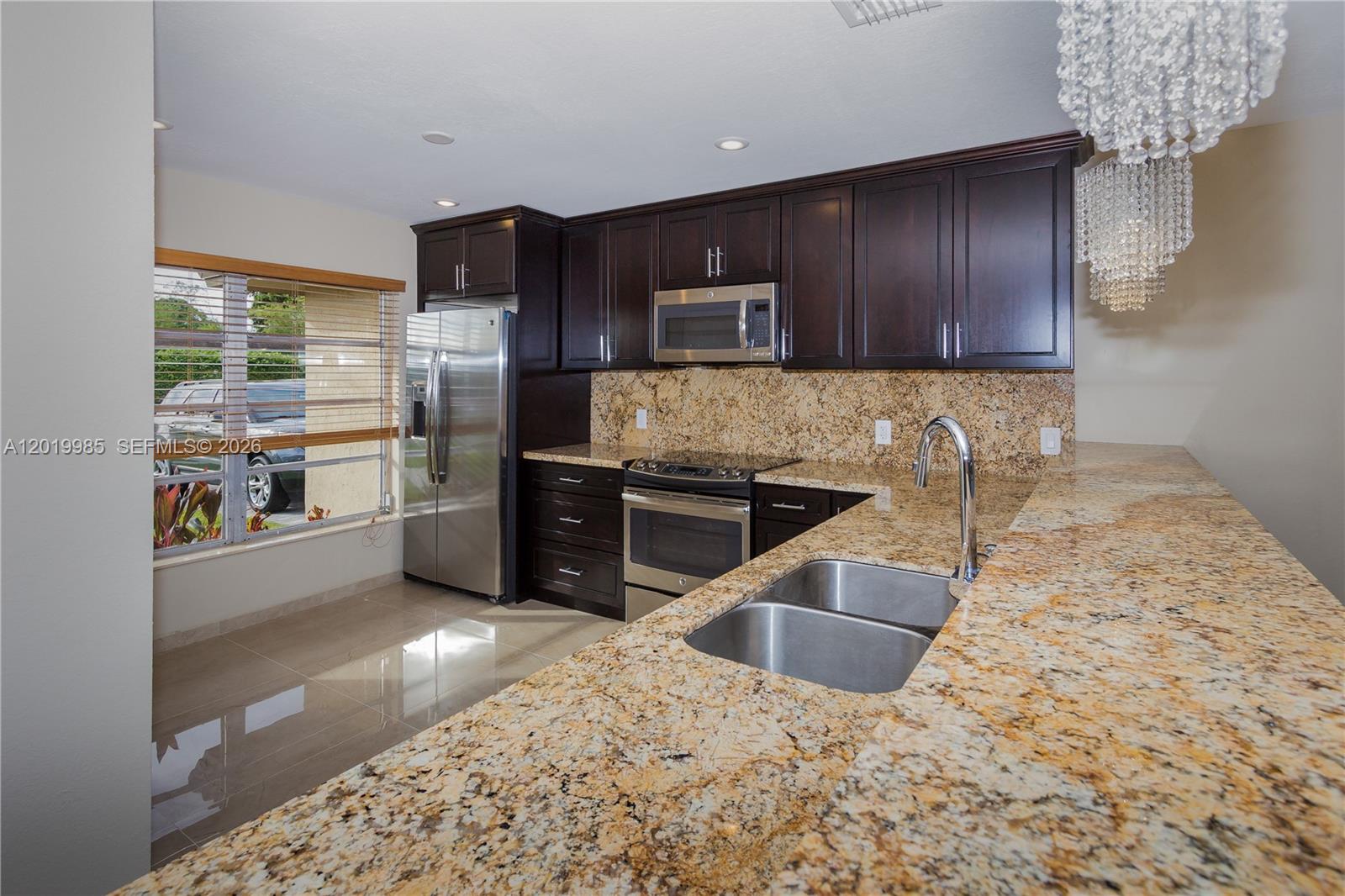 BONAVENTURE LAKES - Residential