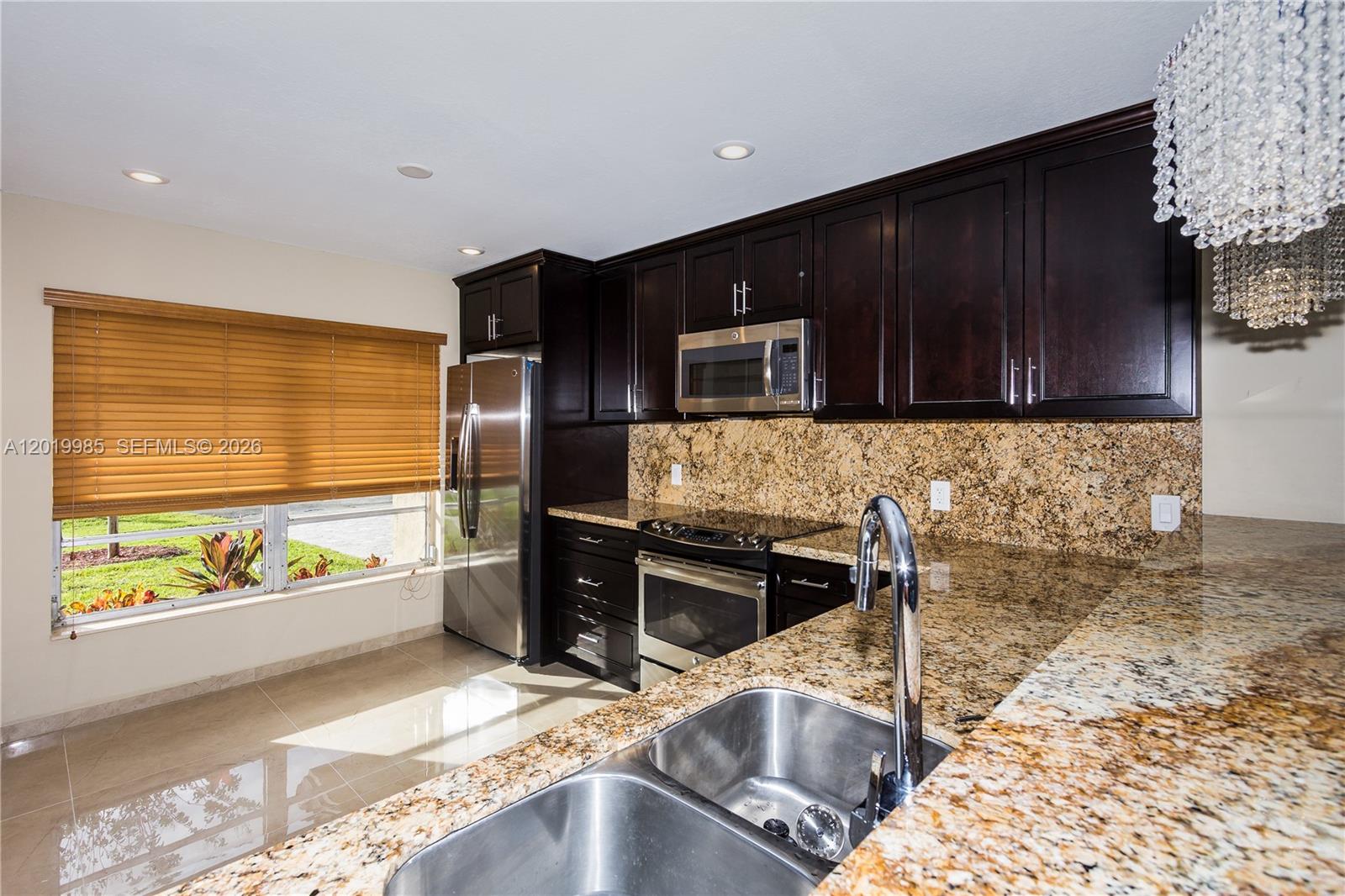BONAVENTURE LAKES - Residential