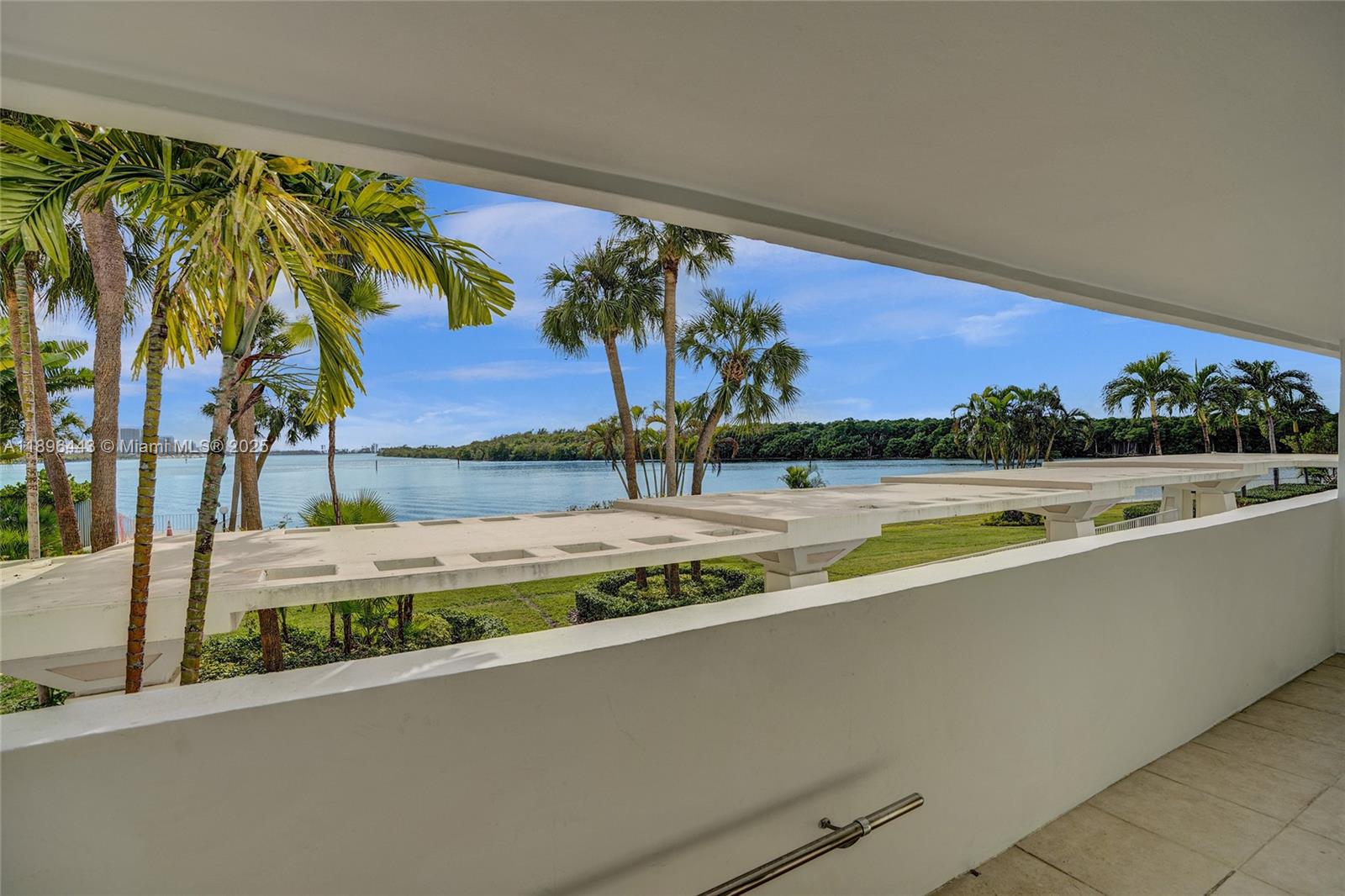ARLEN HOUSE WEST CONDO - Residential