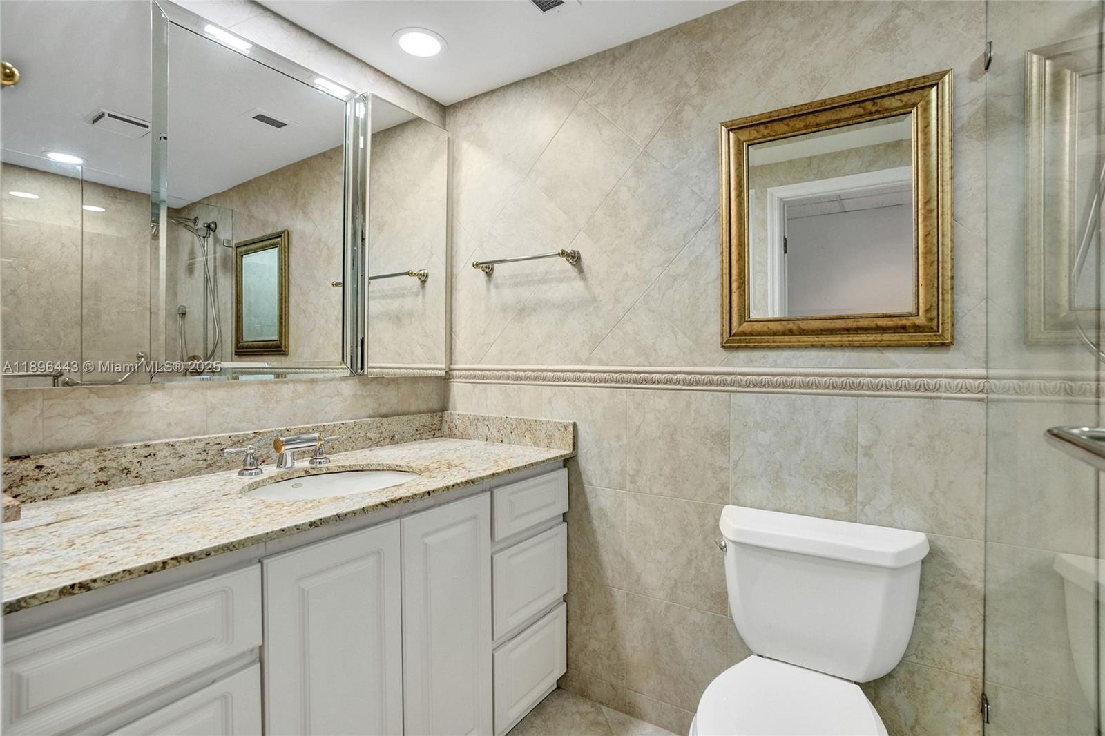 ARLEN HOUSE WEST CONDO - Residential