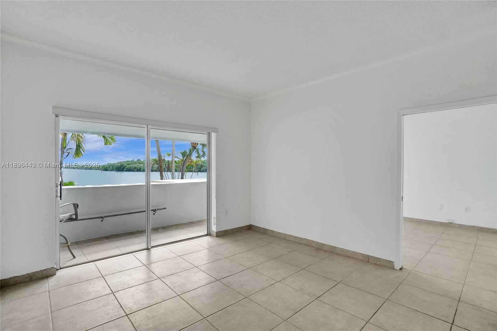 ARLEN HOUSE WEST CONDO - Residential