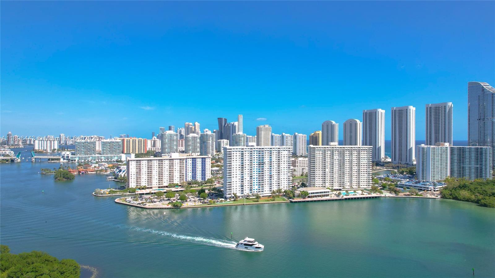 ARLEN HOUSE WEST CONDO - Residential