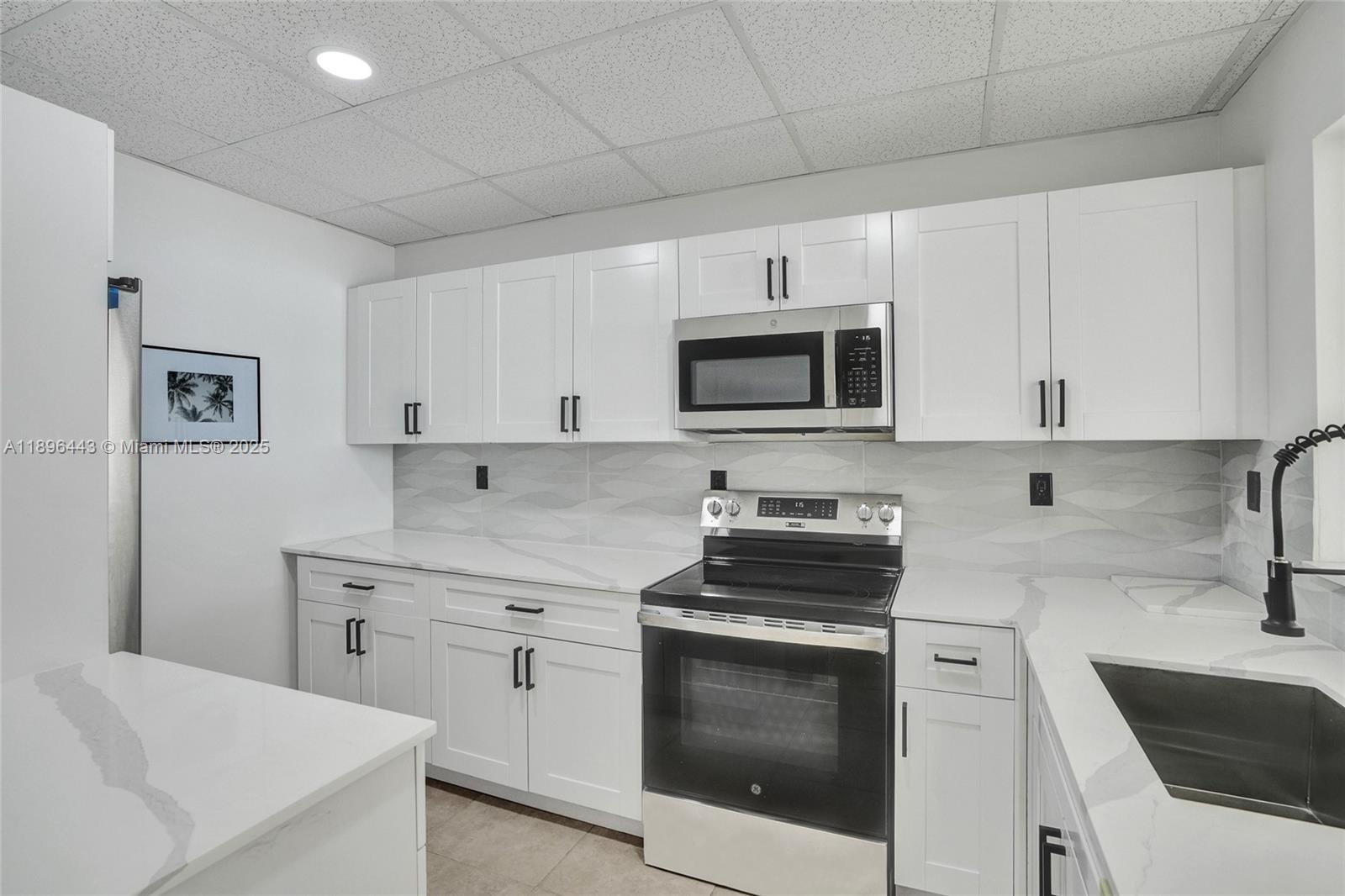 ARLEN HOUSE WEST CONDO - Residential