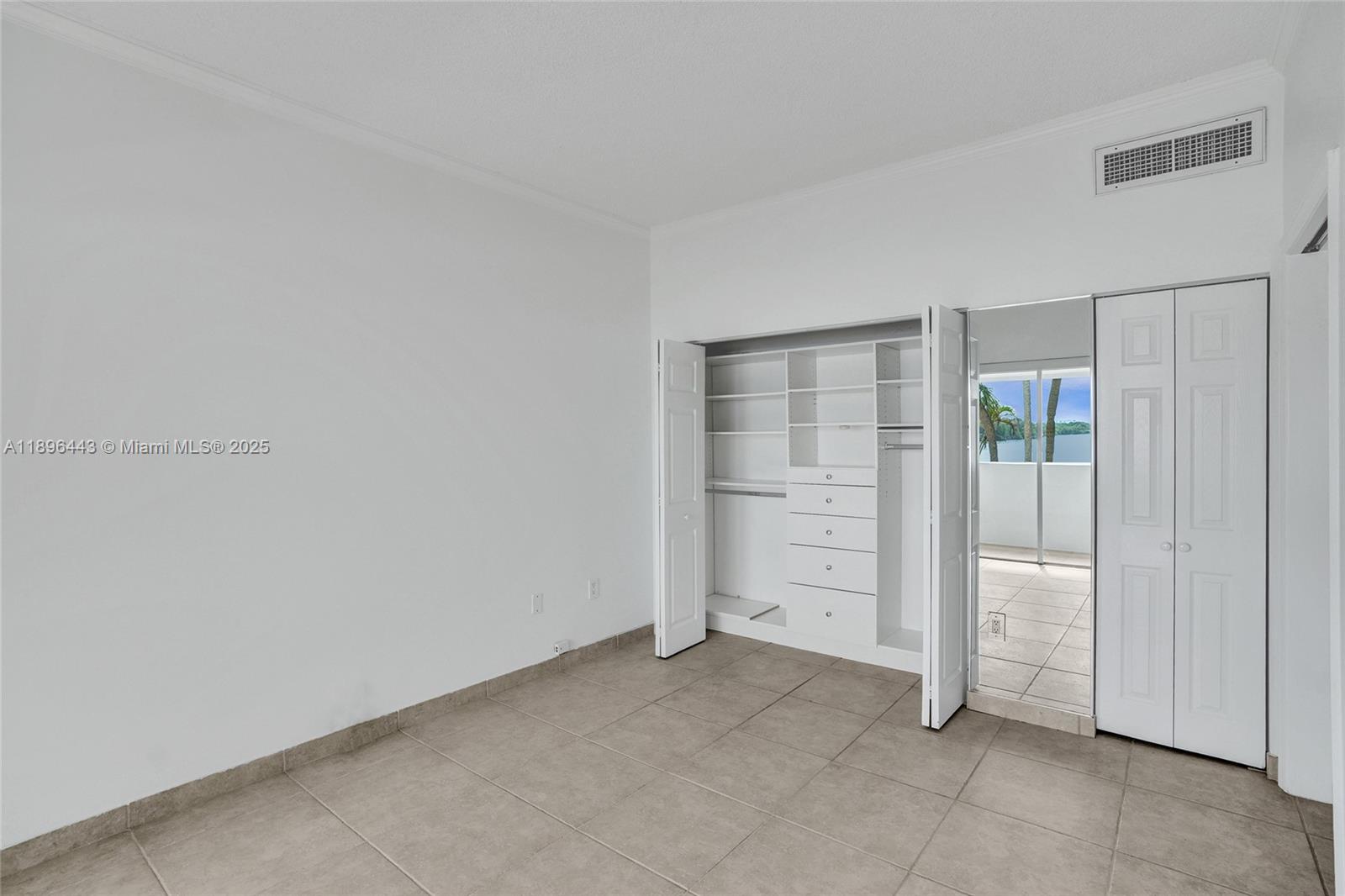 ARLEN HOUSE WEST CONDO - Residential