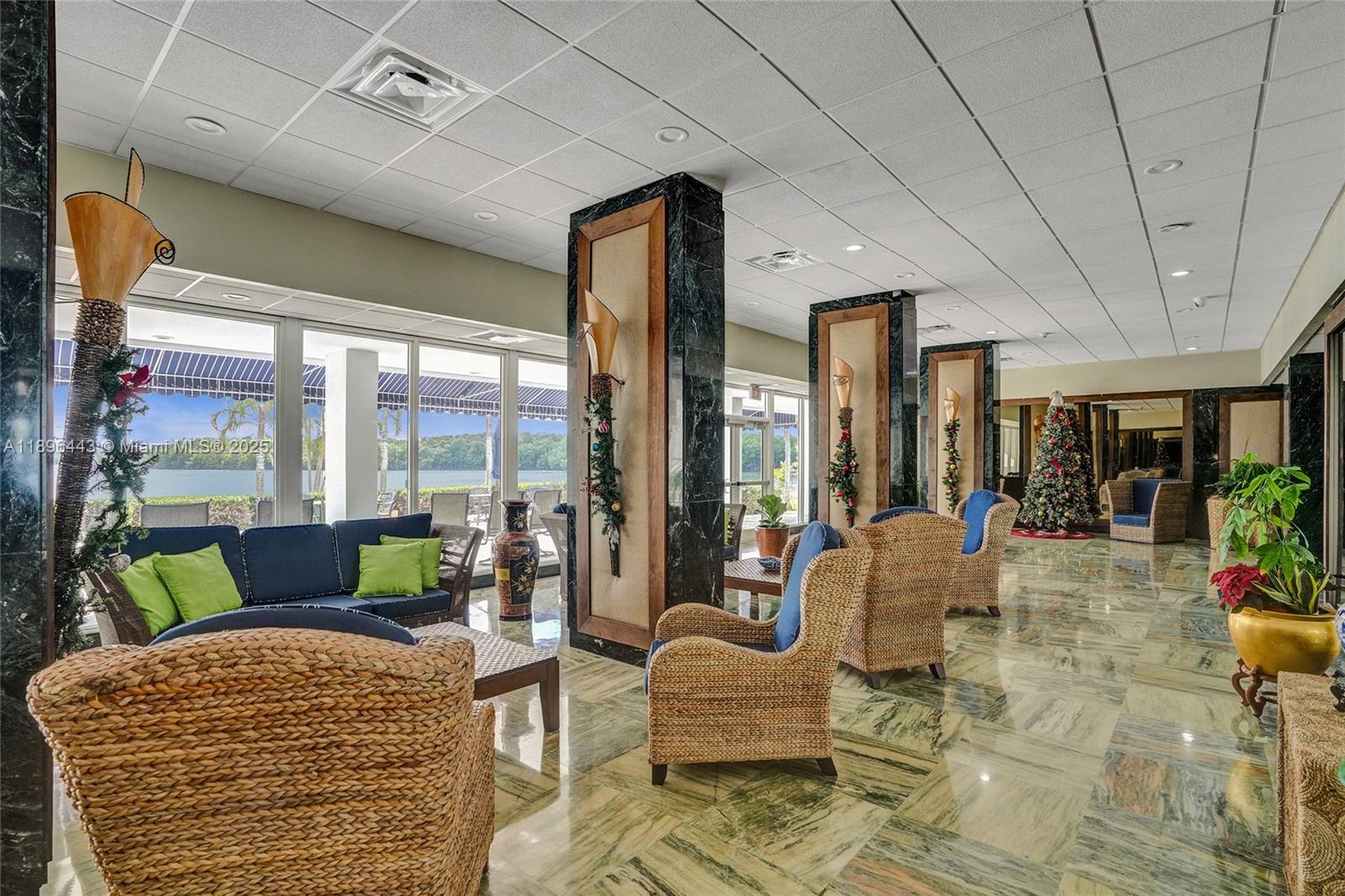 ARLEN HOUSE WEST CONDO - Residential