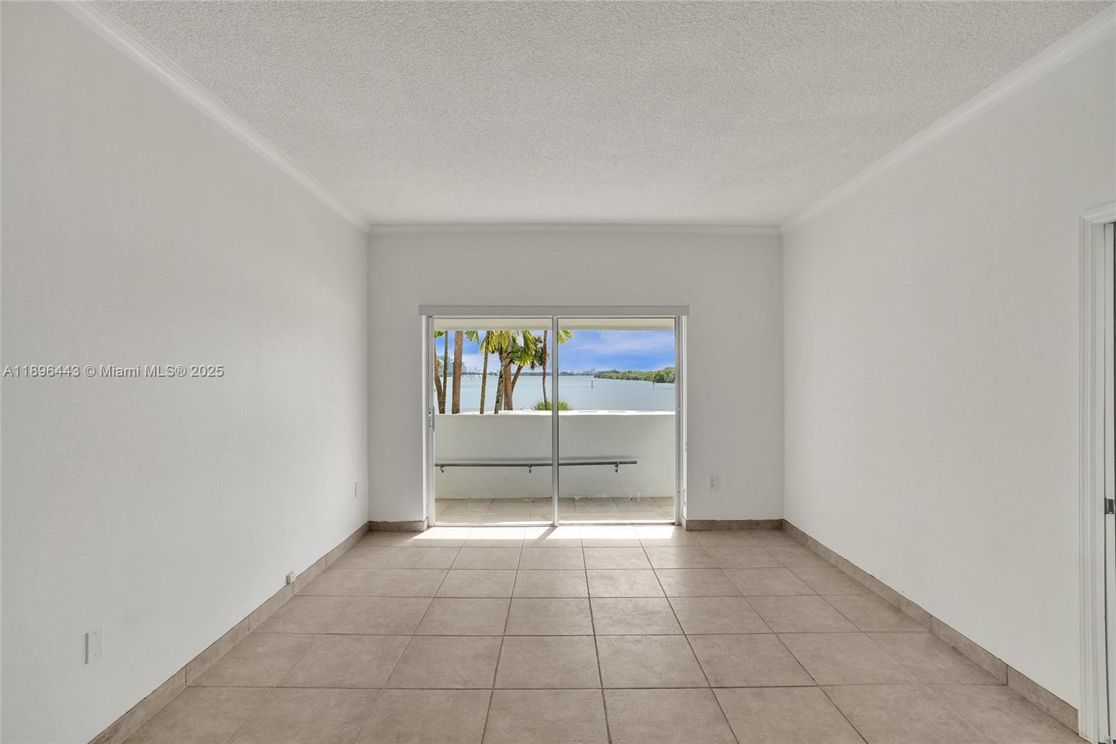 ARLEN HOUSE WEST CONDO - Residential