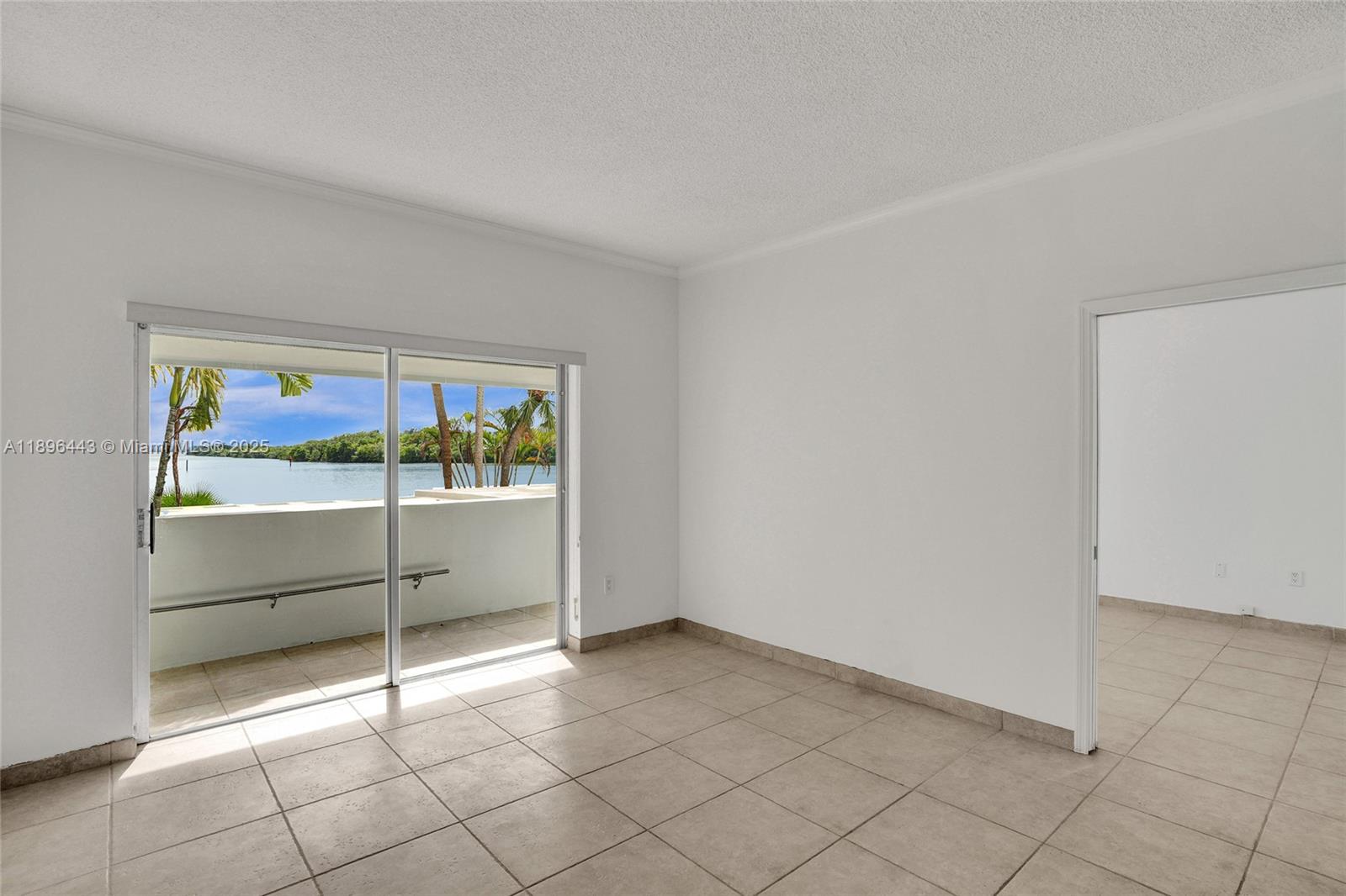 ARLEN HOUSE WEST CONDO - Residential