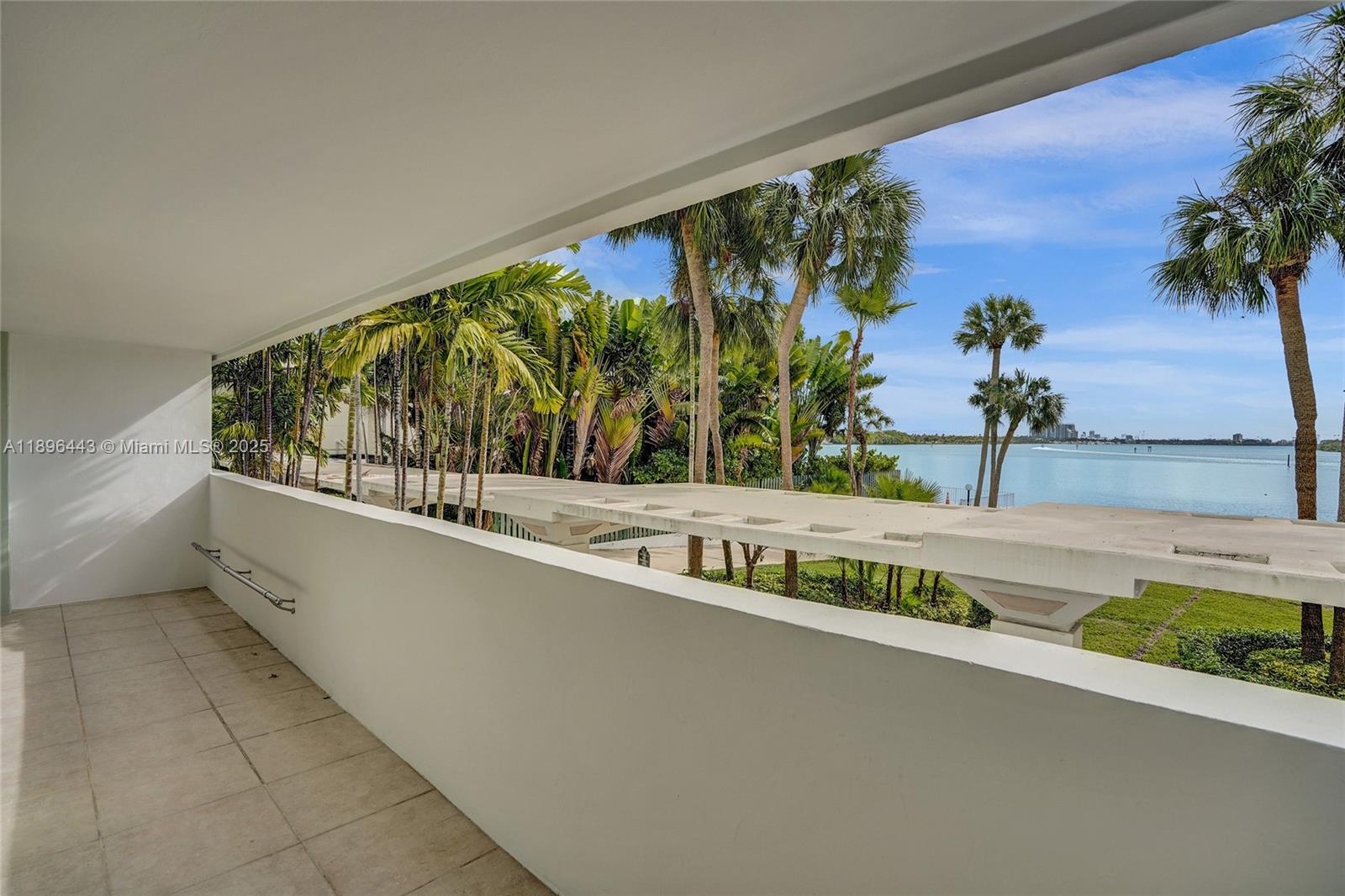 ARLEN HOUSE WEST CONDO - Residential