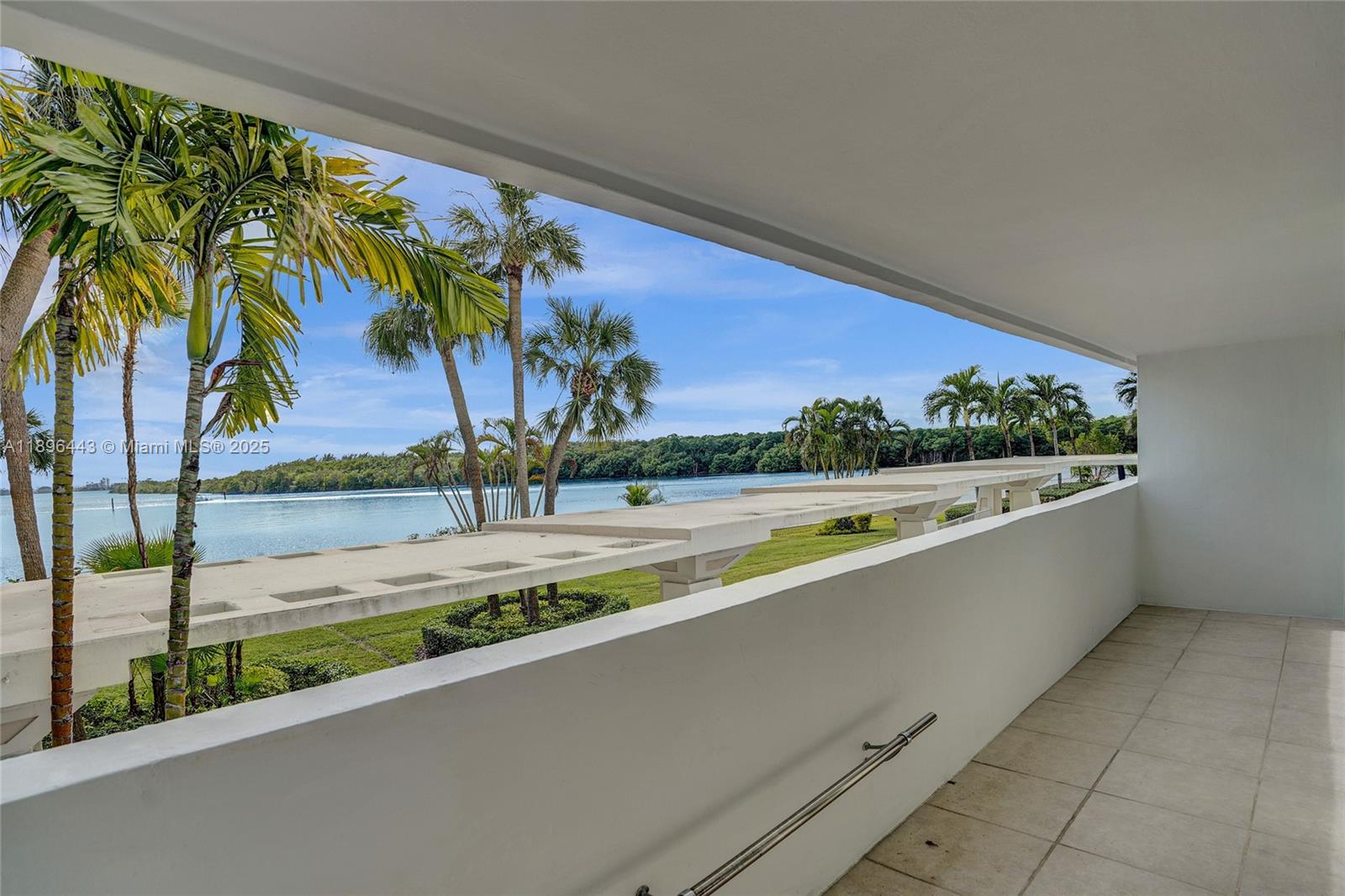 ARLEN HOUSE WEST CONDO - Residential