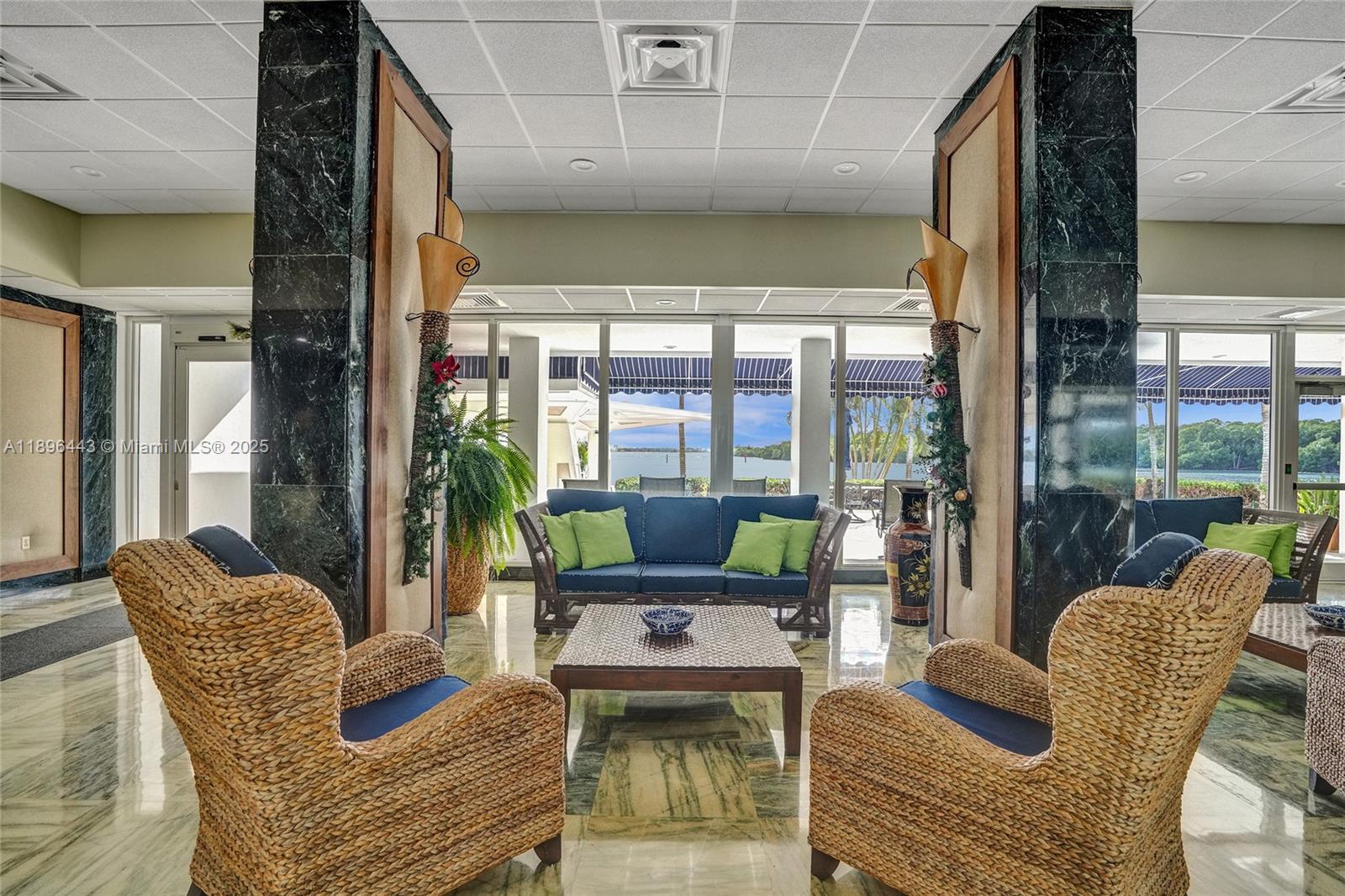 ARLEN HOUSE WEST CONDO - Residential