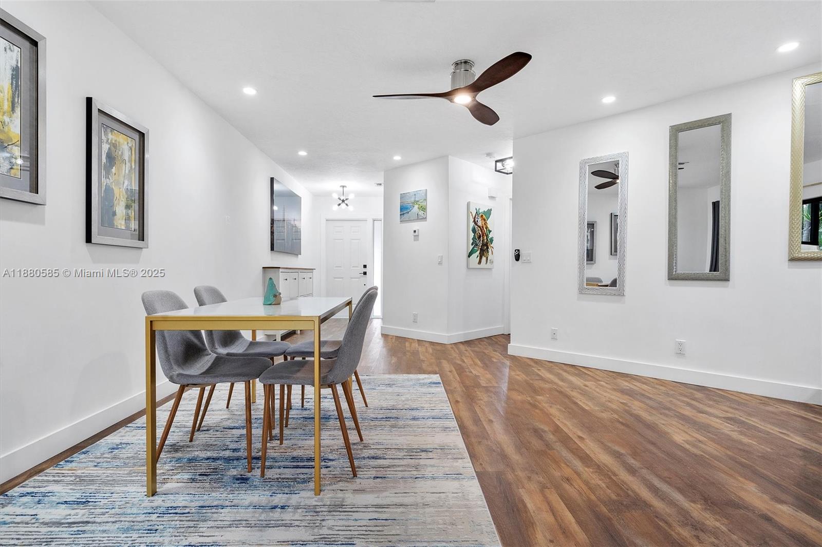 YORKVILLE - Residential