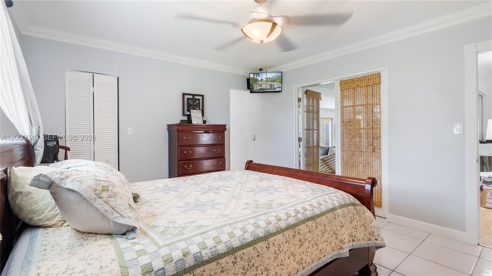 COUNTRY CLUB ESTATES UNIT - Residential