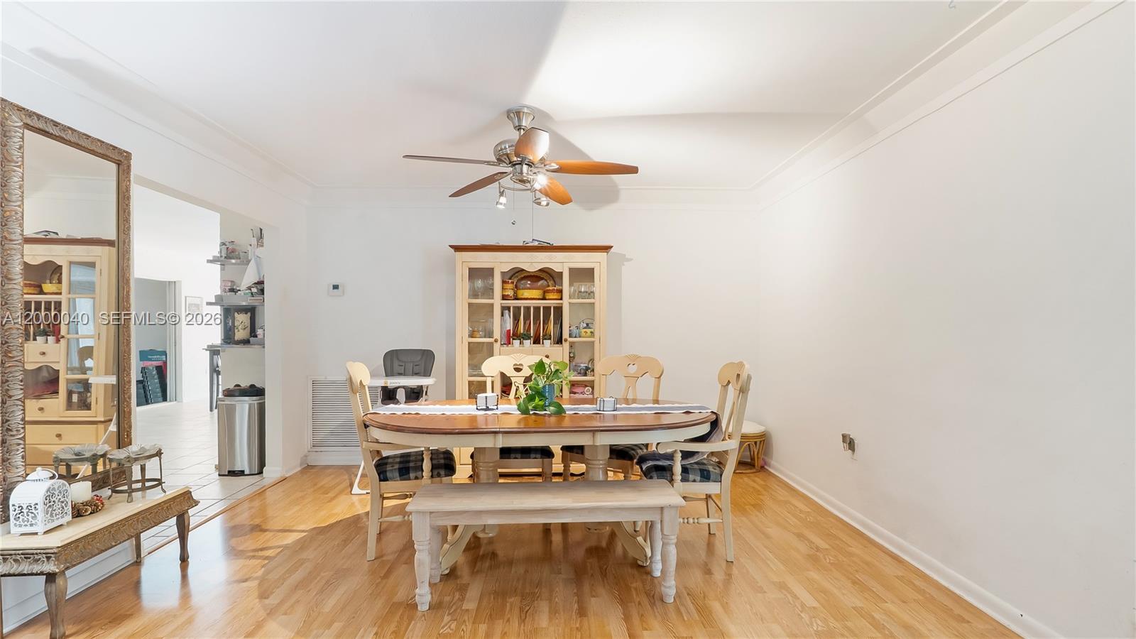 COUNTRY CLUB ESTATES UNIT - Residential