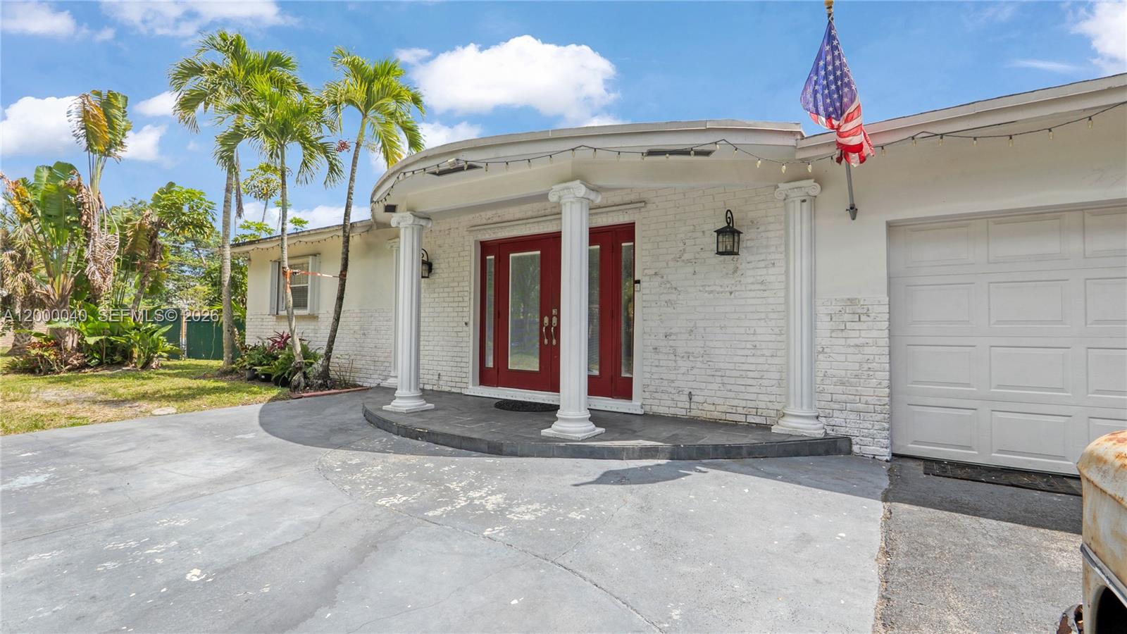 COUNTRY CLUB ESTATES UNIT - Residential