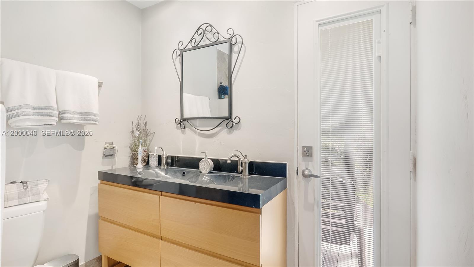 COUNTRY CLUB ESTATES UNIT - Residential