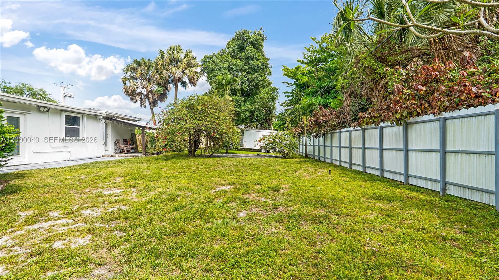 COUNTRY CLUB ESTATES UNIT - Residential