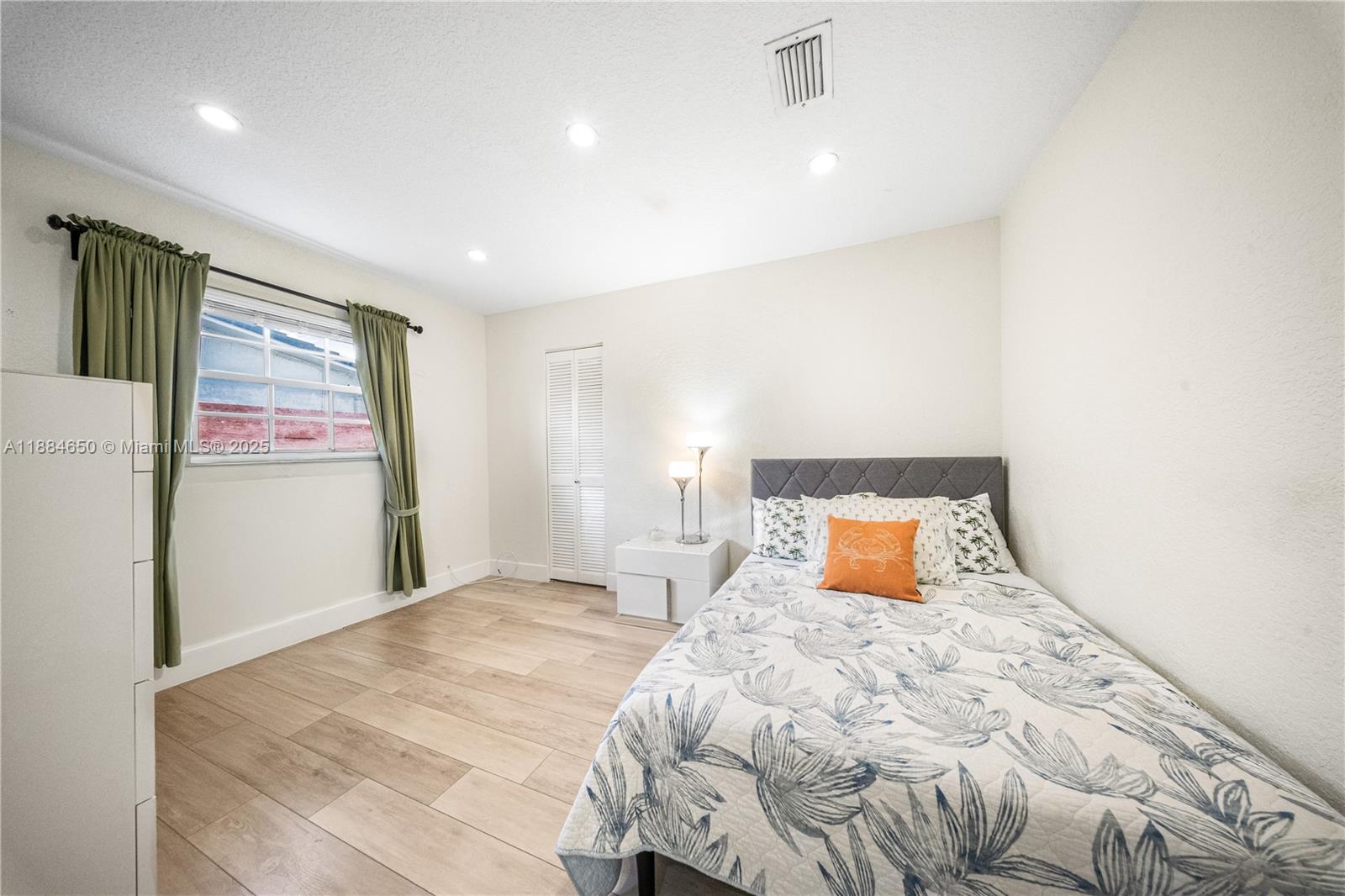 PALM SPRINGS NORTH SEC S - Residential