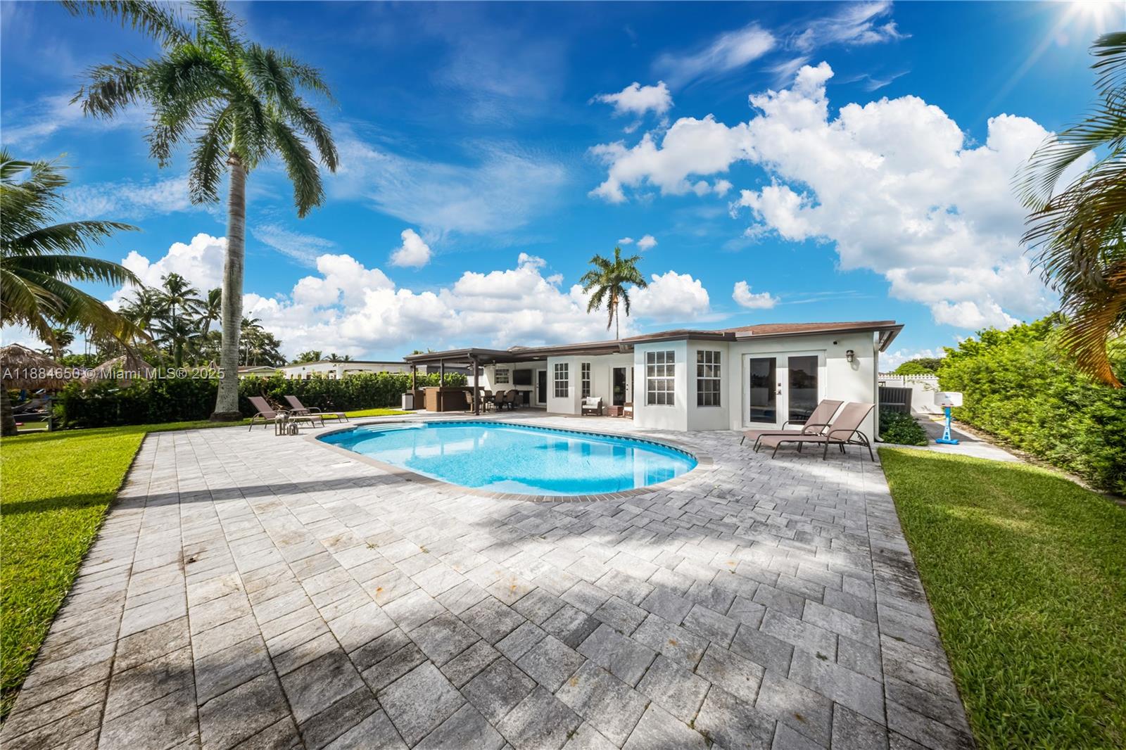 PALM SPRINGS NORTH SEC S - Residential