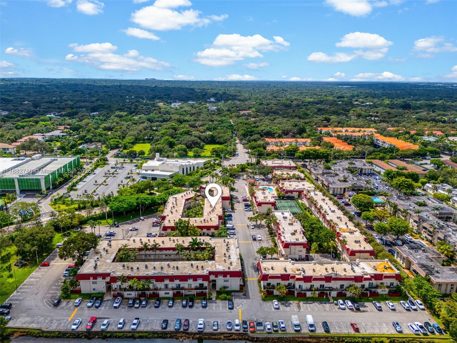 VILLAS OF PINECREST CONDO - Residential Lease