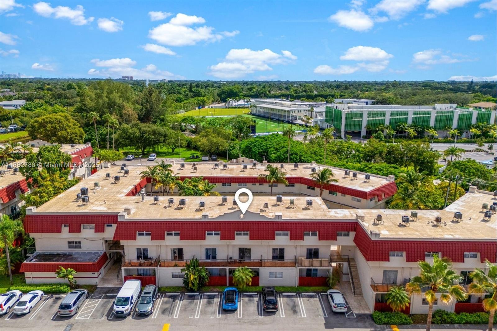 VILLAS OF PINECREST CONDO - Residential Lease