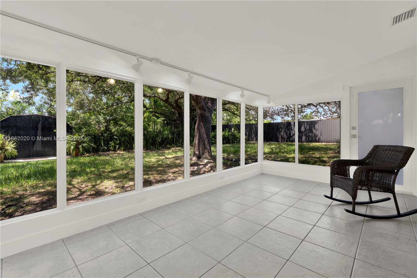 PALMETTO COUNTRY CLUB EST - Residential