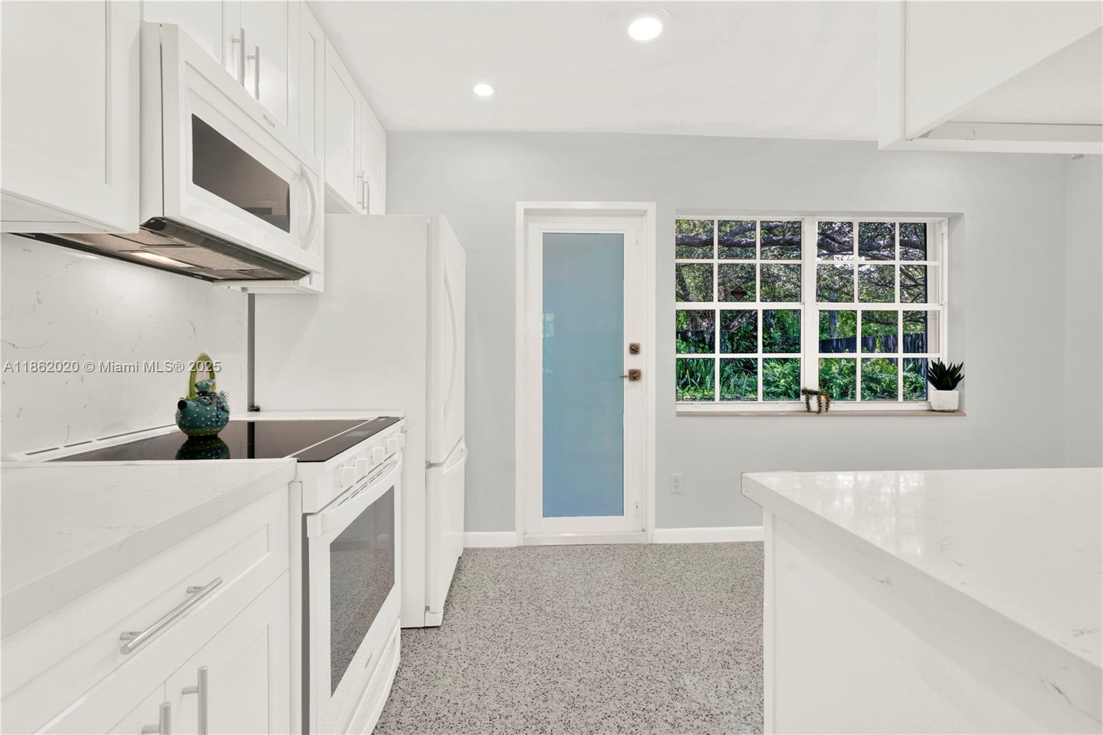 PALMETTO COUNTRY CLUB EST - Residential