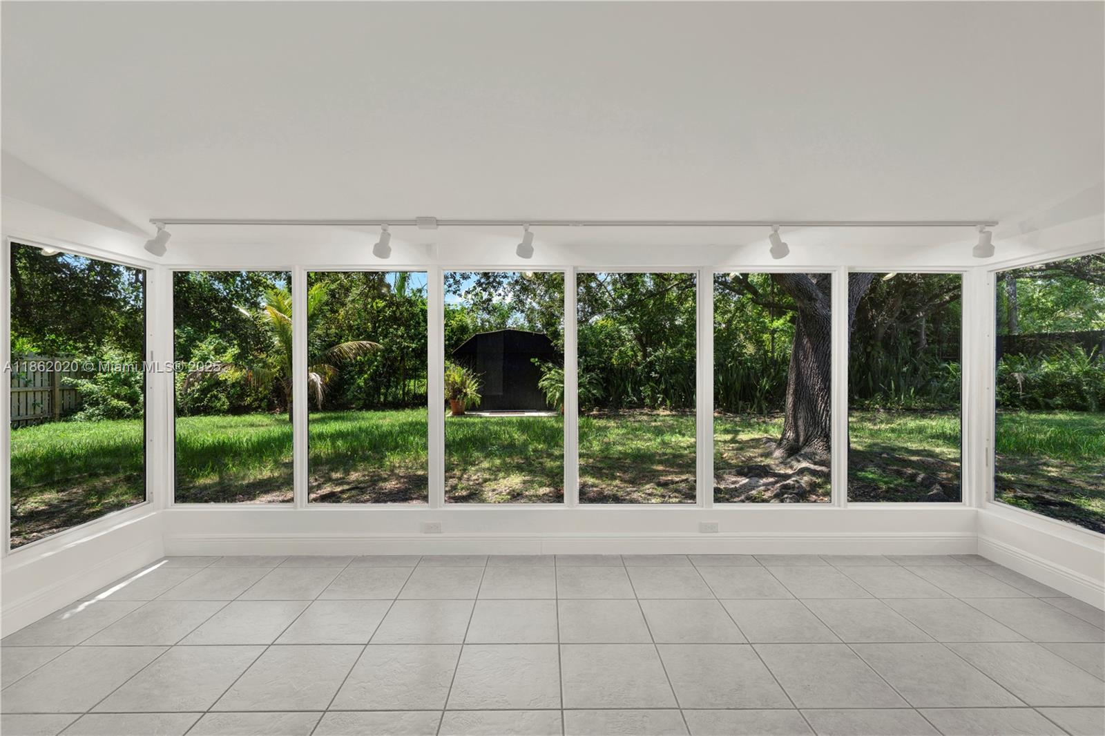 PALMETTO COUNTRY CLUB EST - Residential