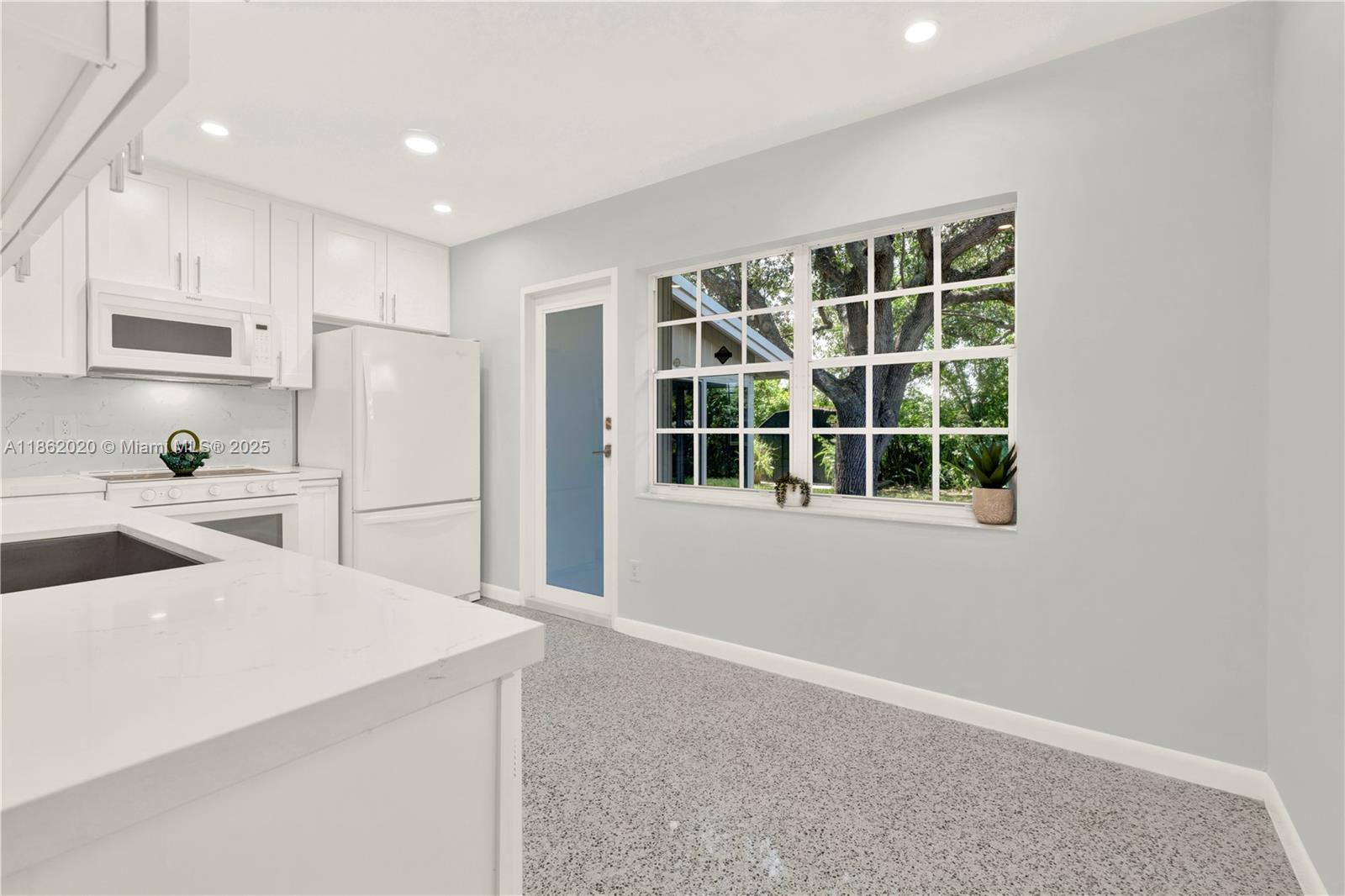 PALMETTO COUNTRY CLUB EST - Residential