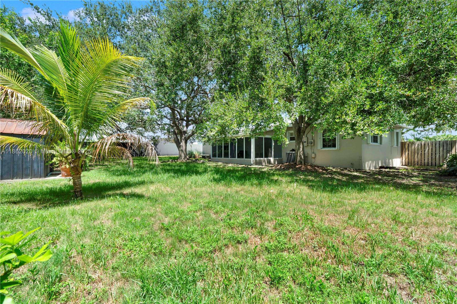 PALMETTO COUNTRY CLUB EST - Residential