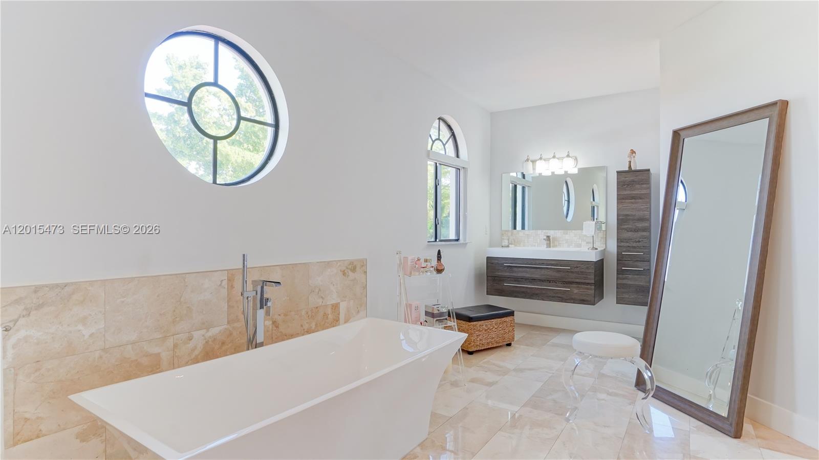 SABRINA ESTATES - Residential Lease